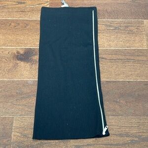 Sportsmax Women’s Black Ribbed Zipper Skirt